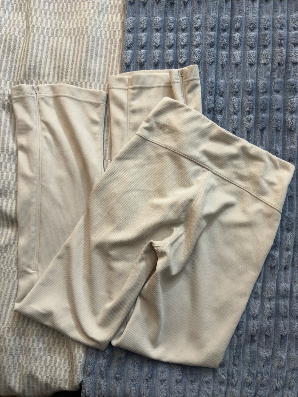 Lululemon Brushed Softstreme Ribbed Zip Flared Pants | Size 4